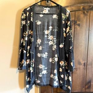 Women’s Large Floral Shawl